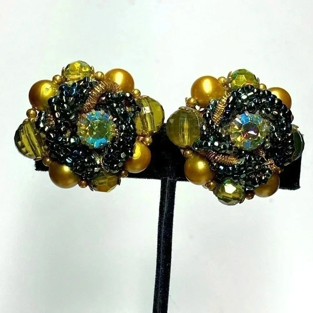 VINTAGE BEADED CLIP ON EARRINGS